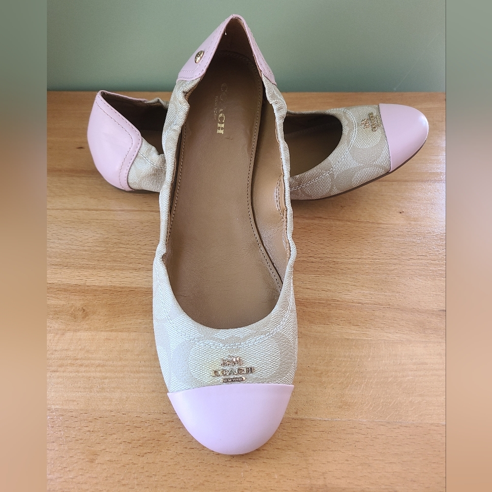 Coach Flats Signature Print 8.5